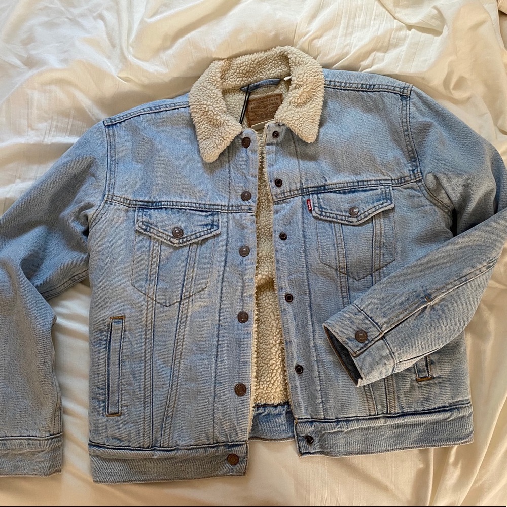 *SOLD* Vintage Levi’s Denim Jacket